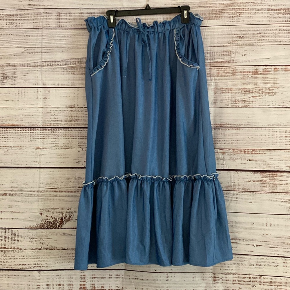 NWOT Unique Vintage chambray tiered ruffle skirt with pockets size XL/14